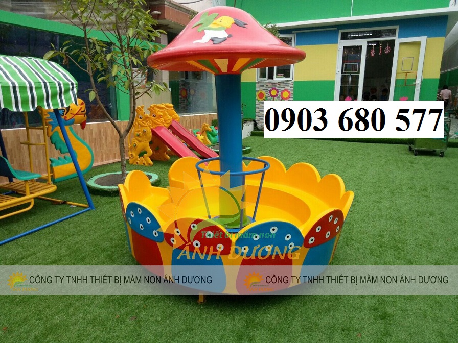 Mâm xoay hình thú cho trẻ em mầm non bằng nhựa composite, trụ quay sắt